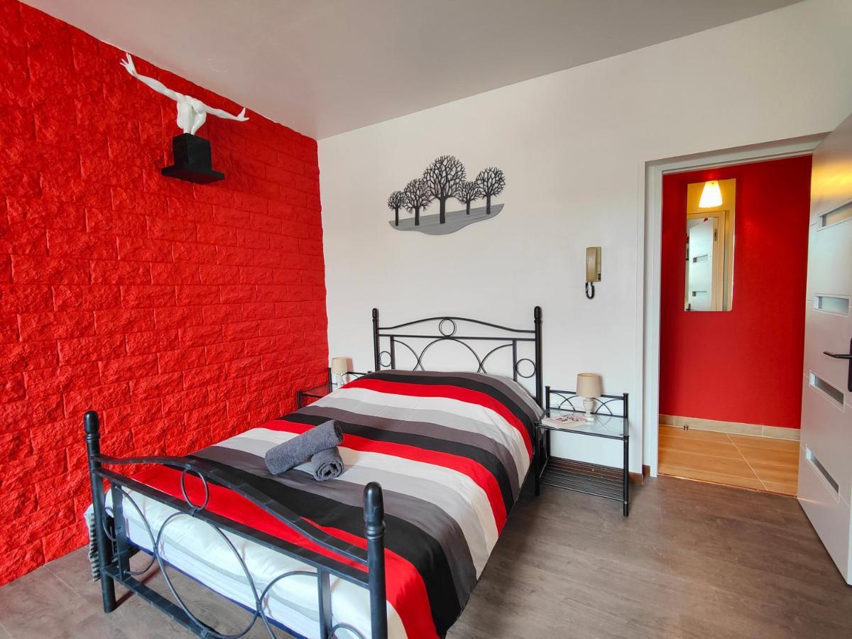 Private & Comfortable Apartments Puttelange-aux-Lacs エクステリア 写真